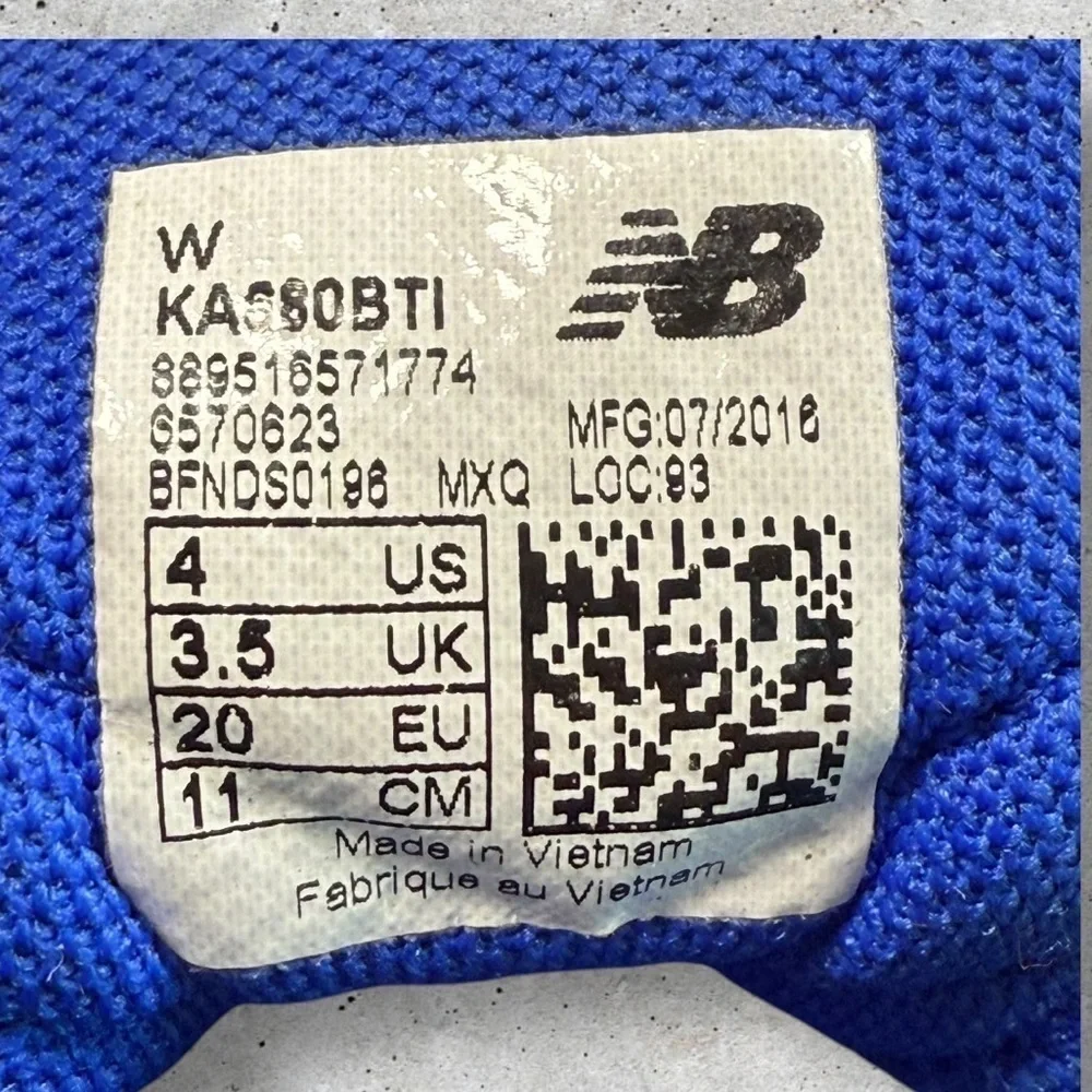 Baby New Balance sneakers size 4